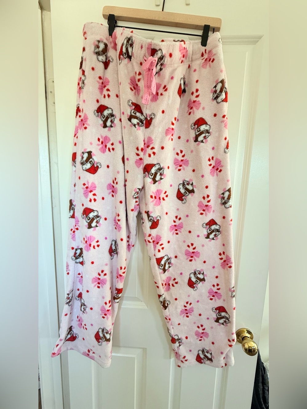 Buc-ee’sCozy Pink Holiday Fleece Pajama Pants